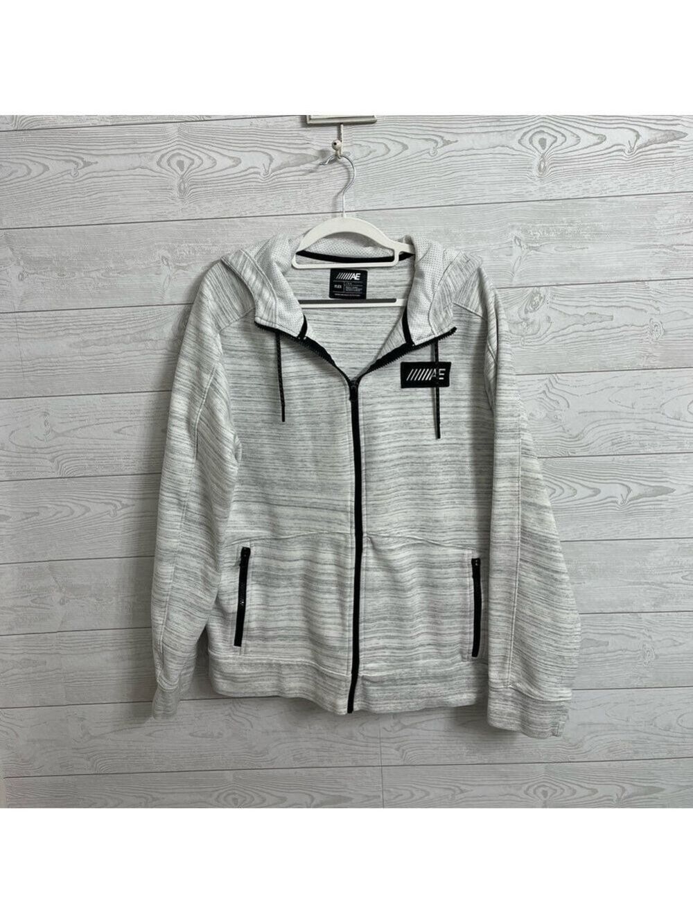 American Eagle Men’s Grey Marble Zip Up Hood Sweatshirt. Size L